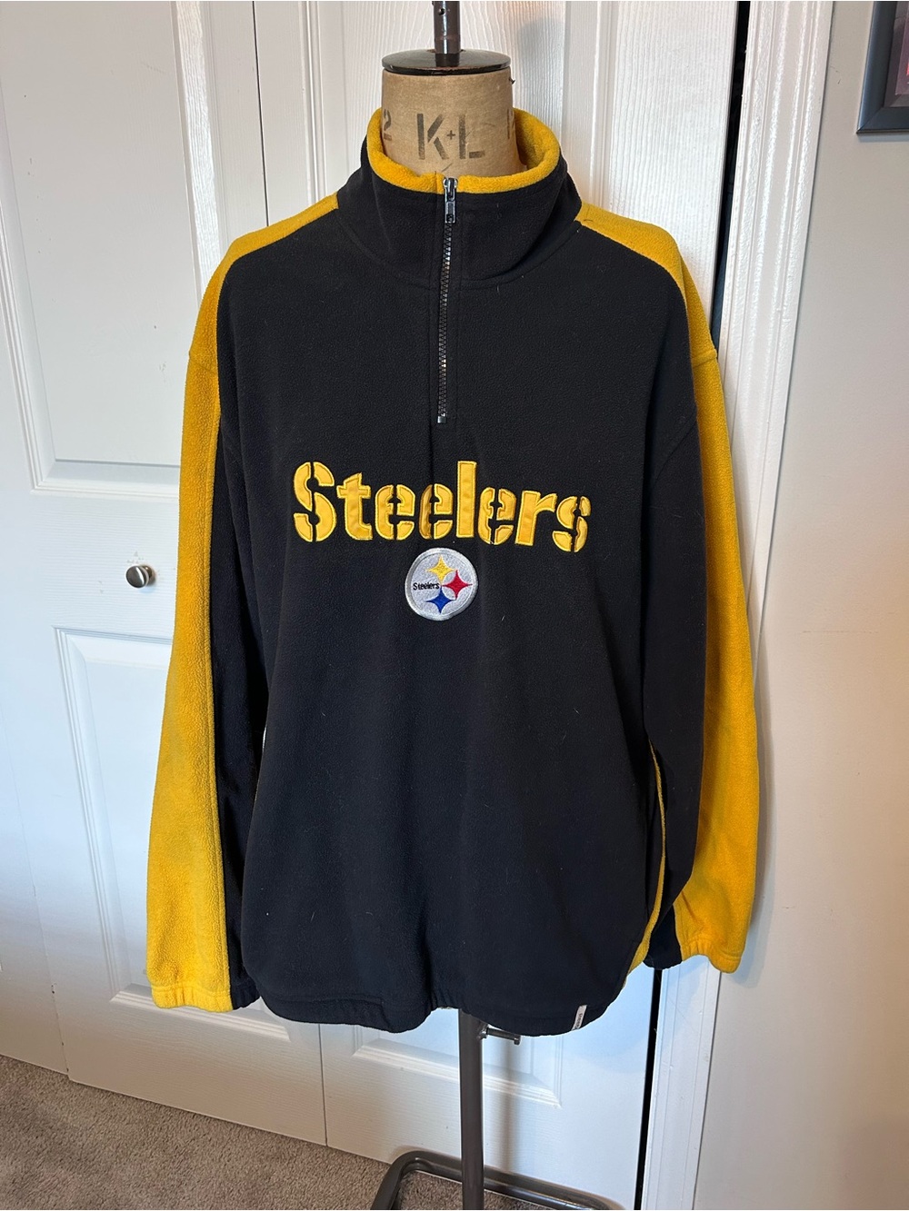 Reebok Black and Yellow Steelers Fleece Quarter-Zip Pullover unisex L